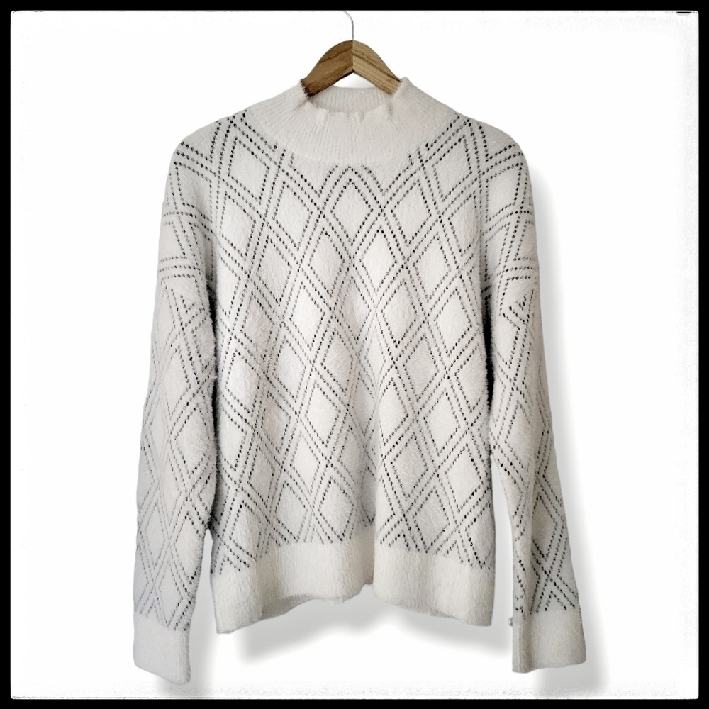 NWT Belle by Belldini Soft Fuzzy Mockneck Sweater